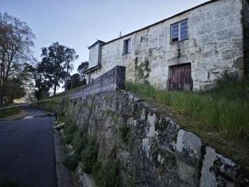Moradia T2 para Venda em Santa Marinha do Zêzere