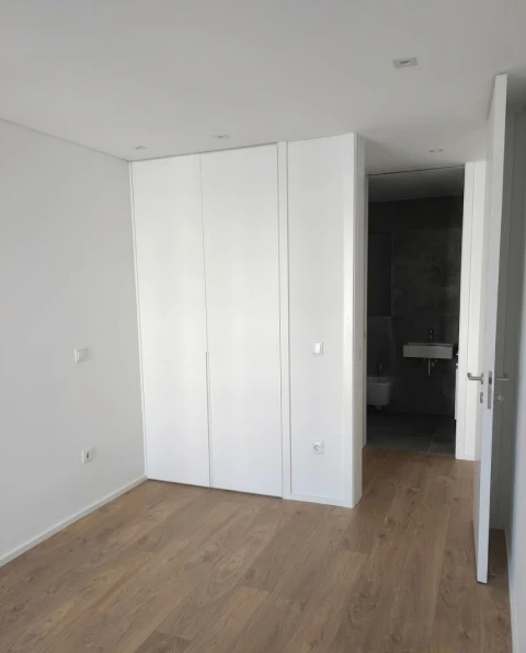 Apartamento T1 para Arrendamento em Porto