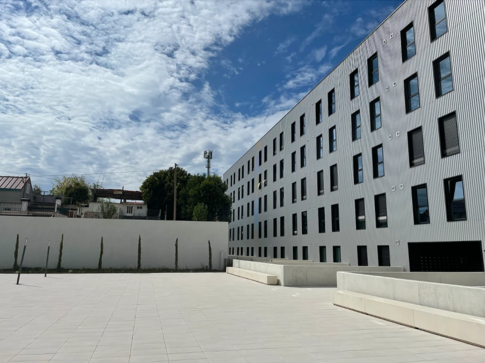 Apartamento T1 para Arrendamento em Porto Foto 8