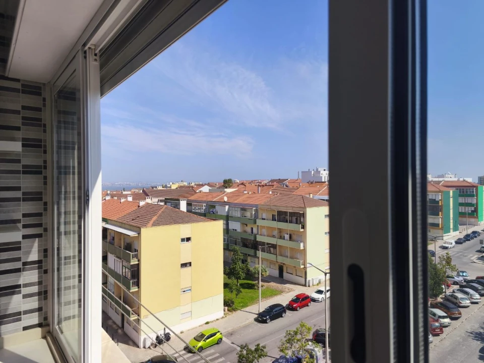 Apartamento T2 para Arrendamento em Barreiro Foto 3