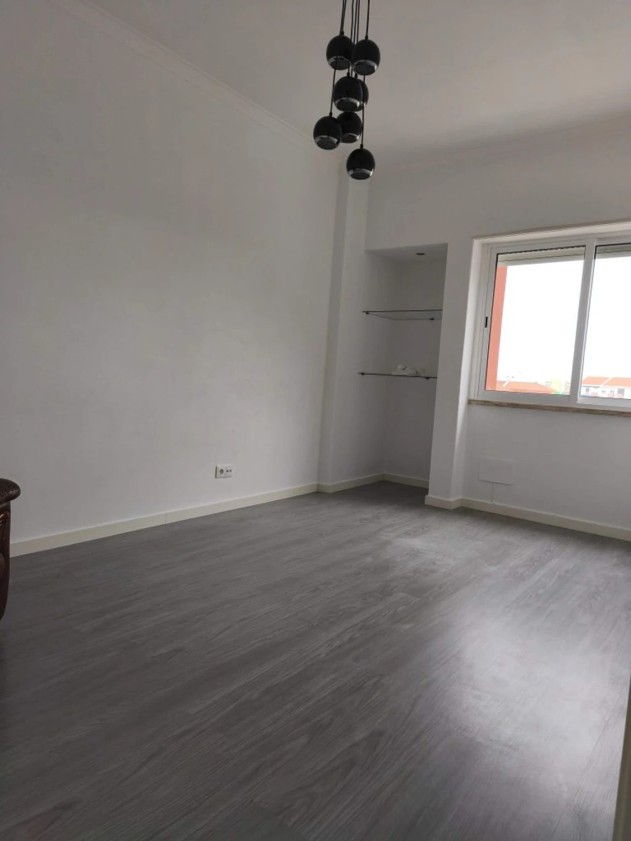 Apartamento T2 para Arrendamento em Barreiro Foto 7