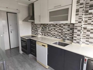 Apartamento T2 para Arrendamento em Barreiro