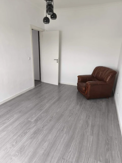 Apartamento T2 para Arrendamento em Barreiro
