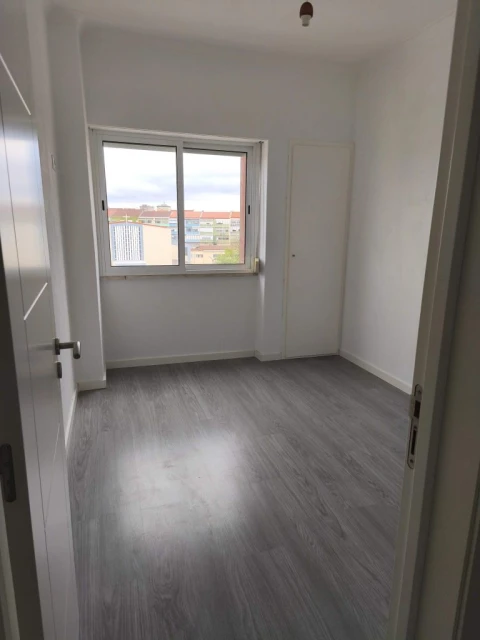 Apartamento T2 para Arrendamento em Barreiro