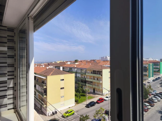 Apartamento T2 para Arrendamento em Barreiro Foto 3