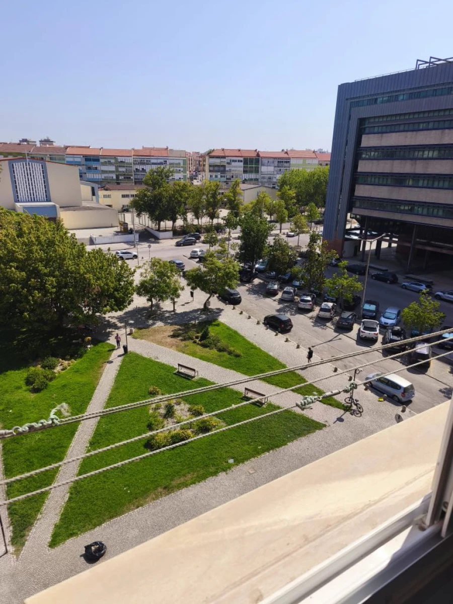 Apartamento T2 para Arrendamento em Barreiro Foto 8