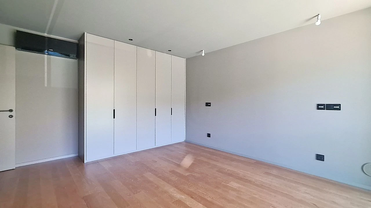 Apartamento T1 para Venda em Funchal Foto 12