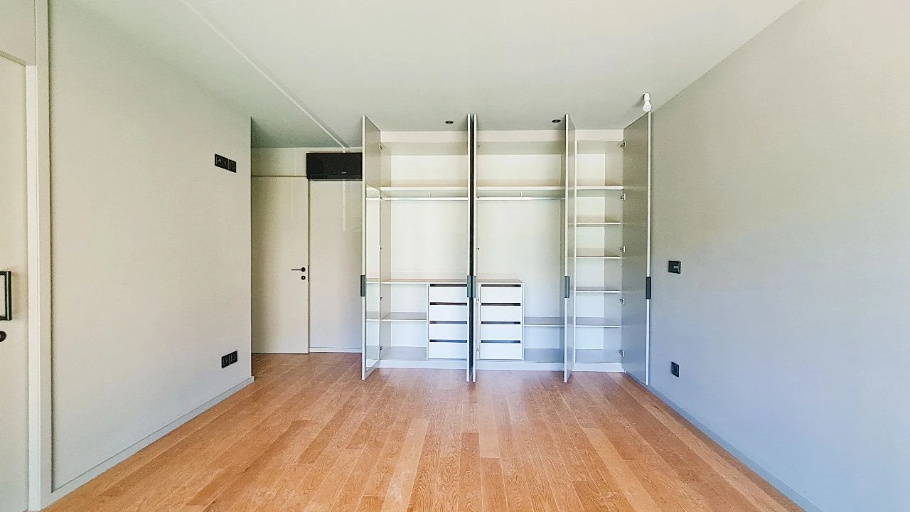 Apartamento T1 para Venda em Funchal Foto 11