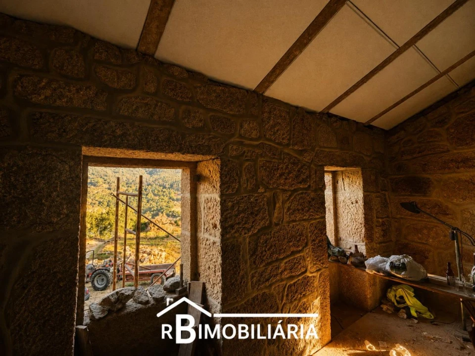 Moradia T2 para Venda em Sejães Foto 6