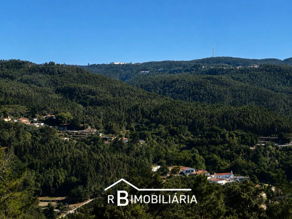 Moradia T4 para Venda em Valadares Foto 6