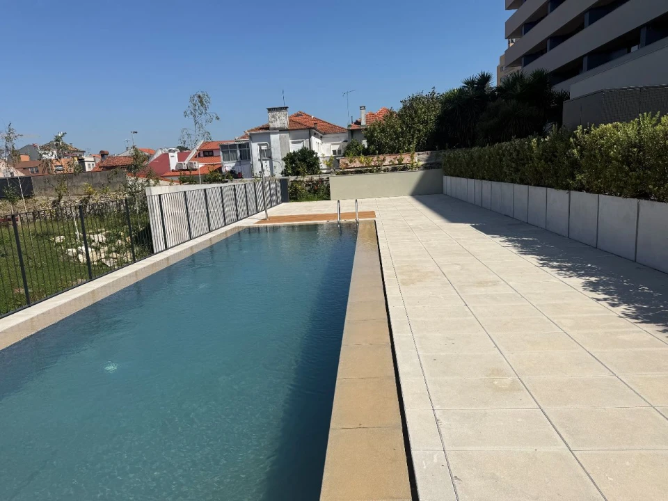 Apartamento T1 para Arrendamento em Porto Foto 1