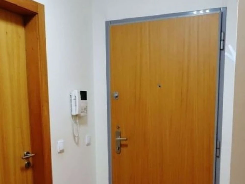 Apartamento T1 para Arrendamento em Porto Foto 3