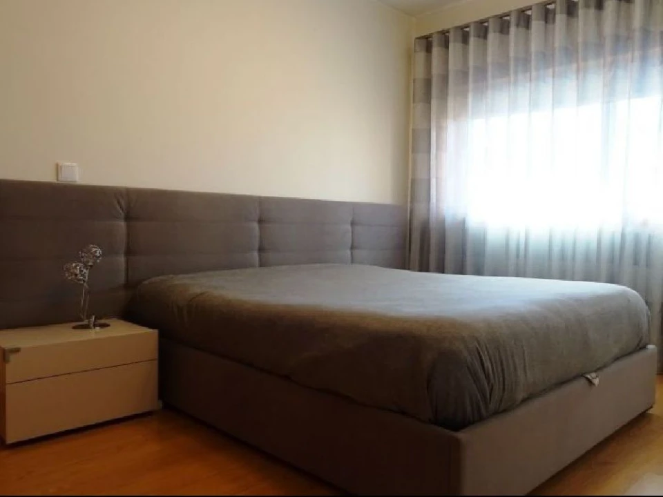 Apartamento T1 para Arrendamento em Porto Foto 6