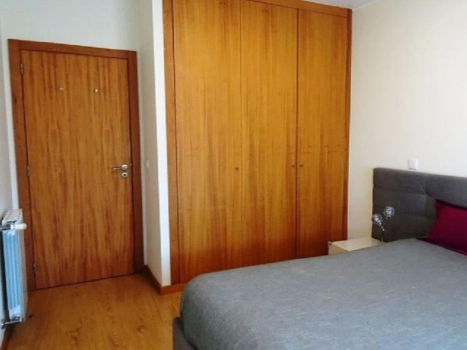 Apartamento T1 para Arrendamento em Porto Foto 7