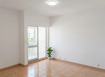 Apartamento T2 para Arrendamento em Setúbal