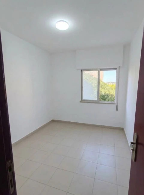 Apartamento T2 para Arrendamento em Setúbal