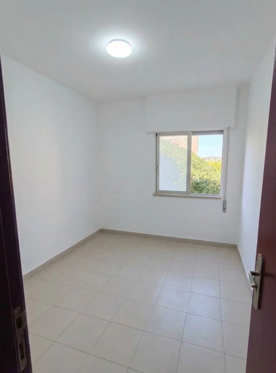 Apartamento T2 para Arrendamento em Setúbal Foto 4