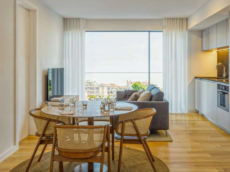 Apartamento para Arrendamento em Maia Foto 2