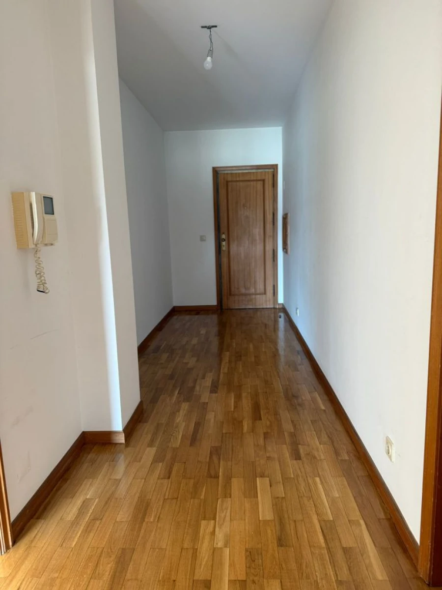 Apartamento T1 para Arrendamento em Porto Foto 3