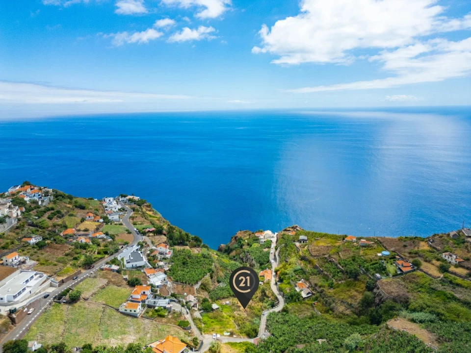 Terreno para Venda em Canhas Foto 10