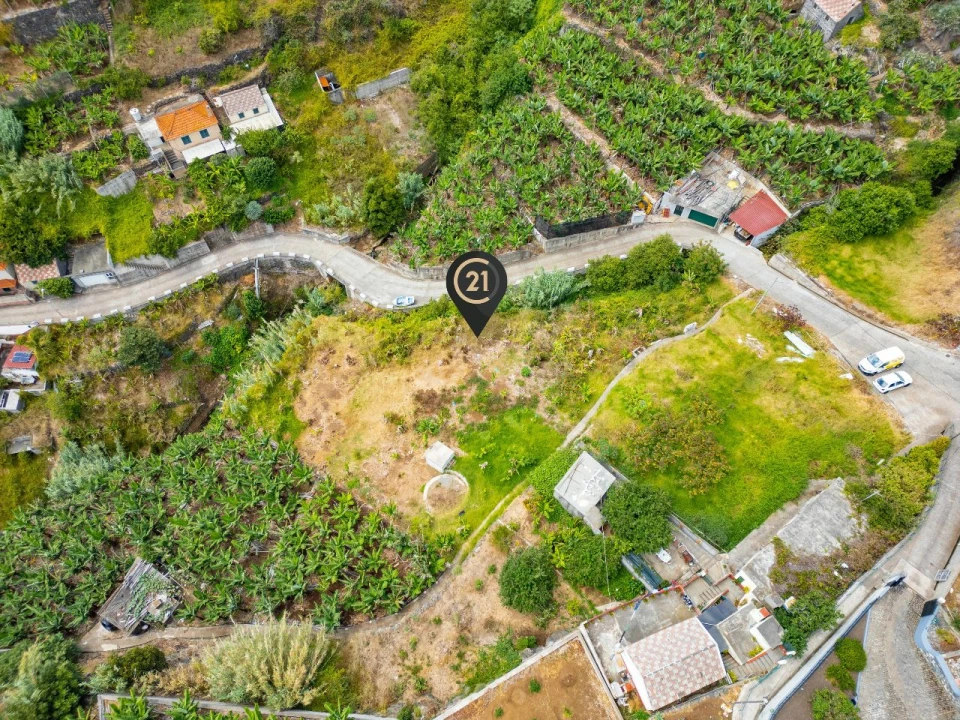 Terreno para Venda em Canhas Foto 19