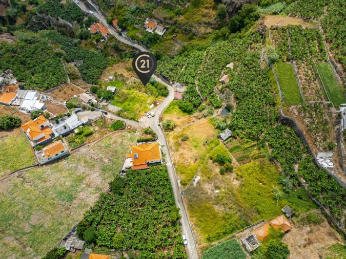 Terreno para Venda em Canhas Foto 8