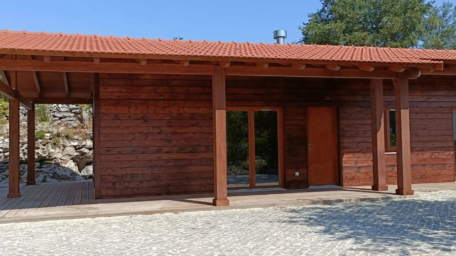 Moradia T1 para Venda em Alvados