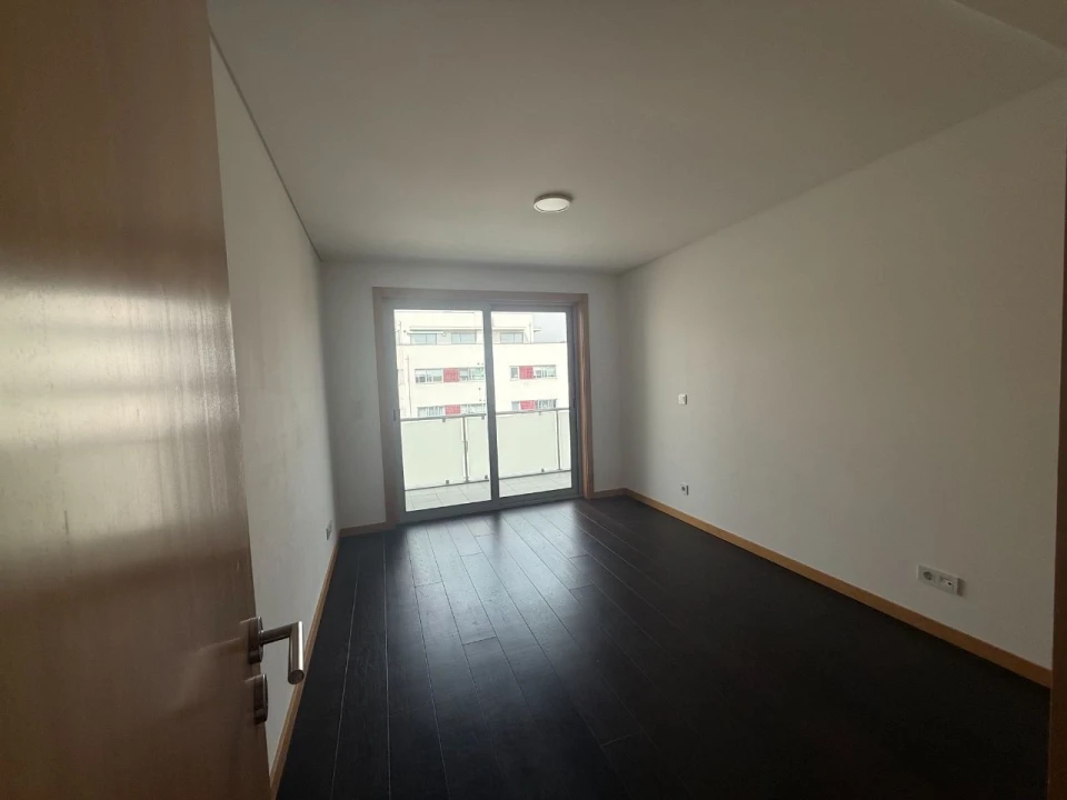 Apartamento para Arrendamento em Porto Foto 15