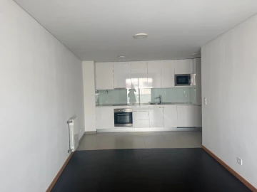 Apartamento para Arrendamento em Porto