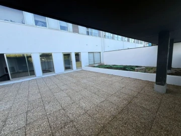 Apartamento T1 para Arrendamento em Maia