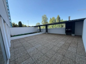 Apartamento T1 para Arrendamento em Maia