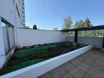 Apartamento T1 para Arrendamento em Maia