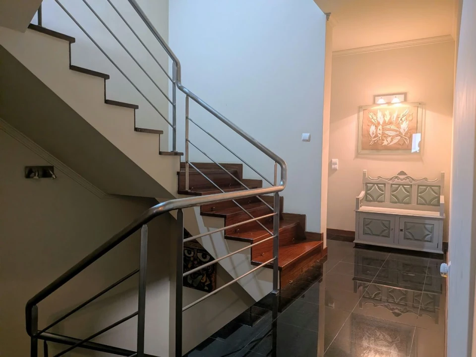 Moradia T4 para Venda em Maia Foto 18
