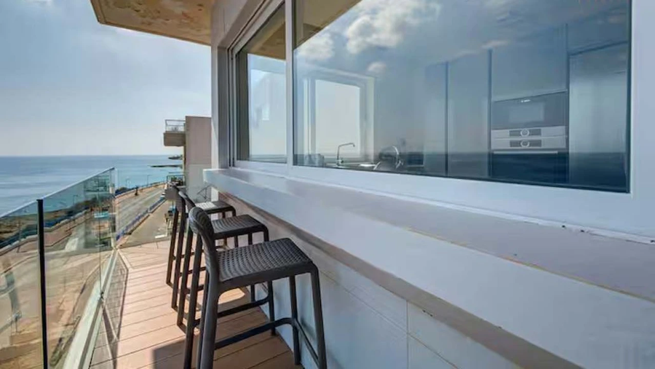 Apartamento T2 para Arrendamento em Porto Foto 1