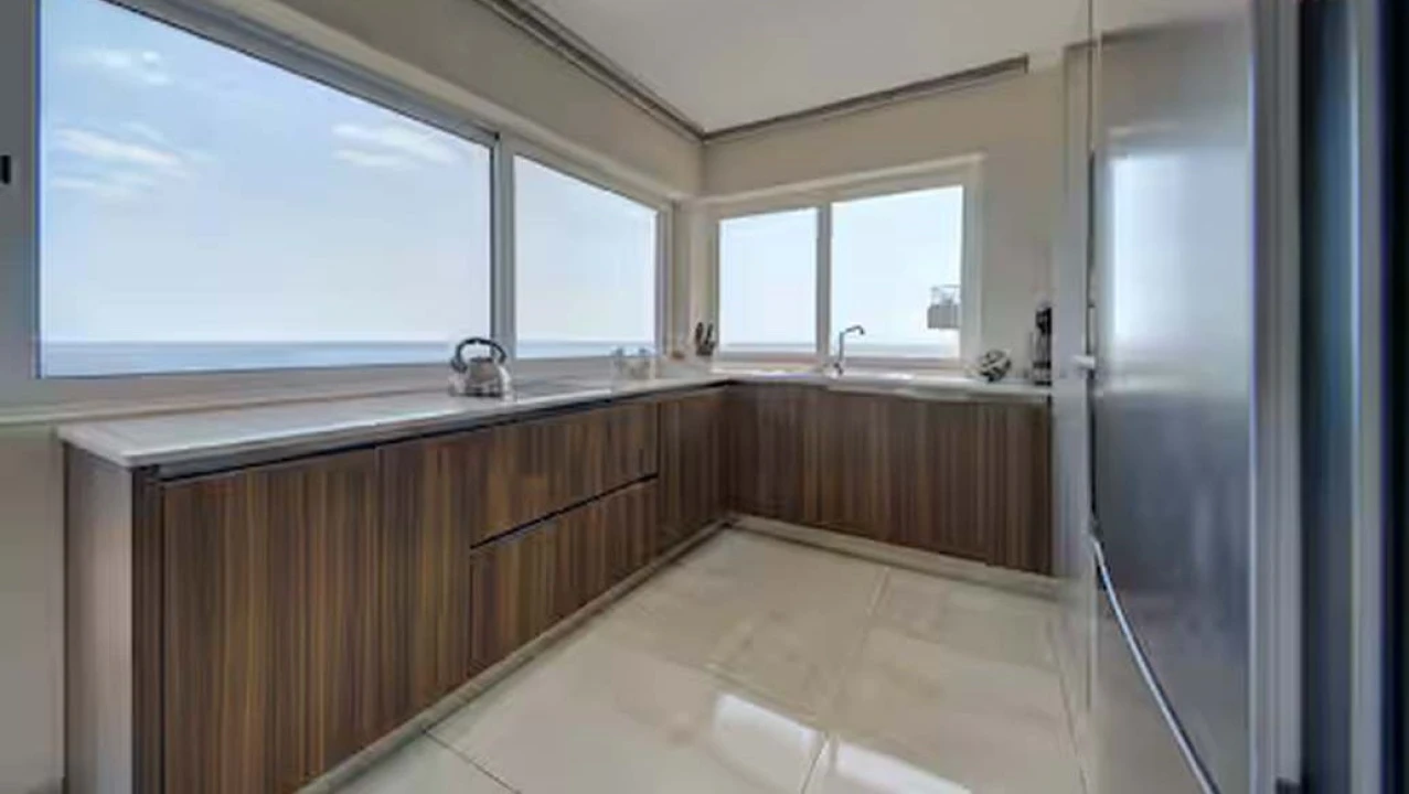 Apartamento T2 para Arrendamento em Porto Foto 4