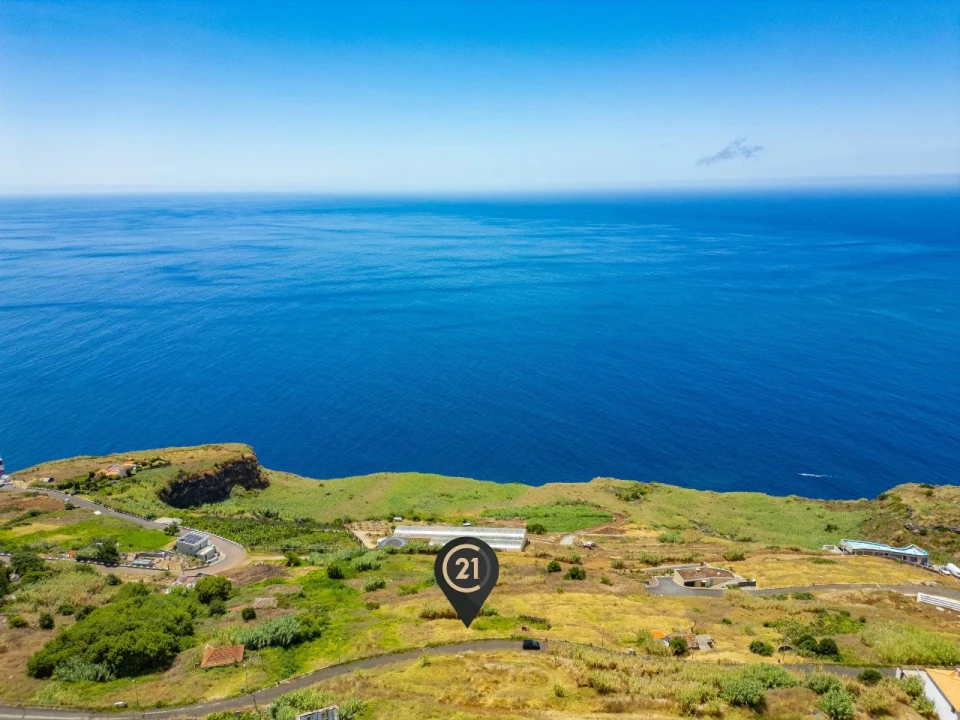 Terreno para Venda em Fajã da Ovelha Foto 3
