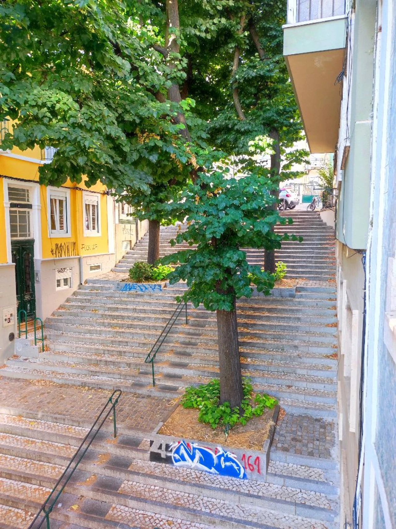 Prédio para Arrendamento em Lisboa Foto 9