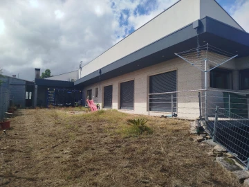 Moradia T4 para Venda em Penedono