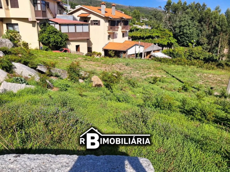 Terreno para Venda em Portela Foto 1
