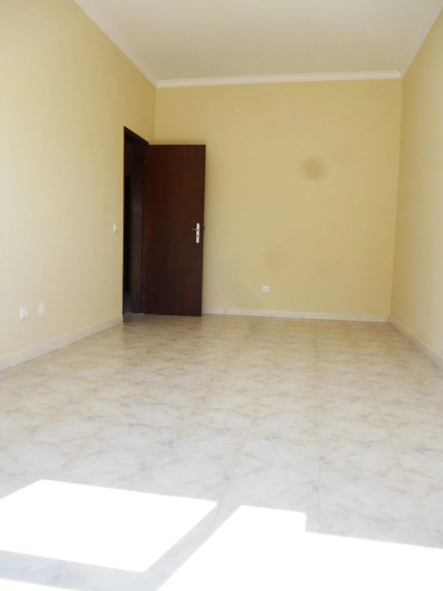 Apartamento T2 para Venda em Pinhal Novo Foto 4