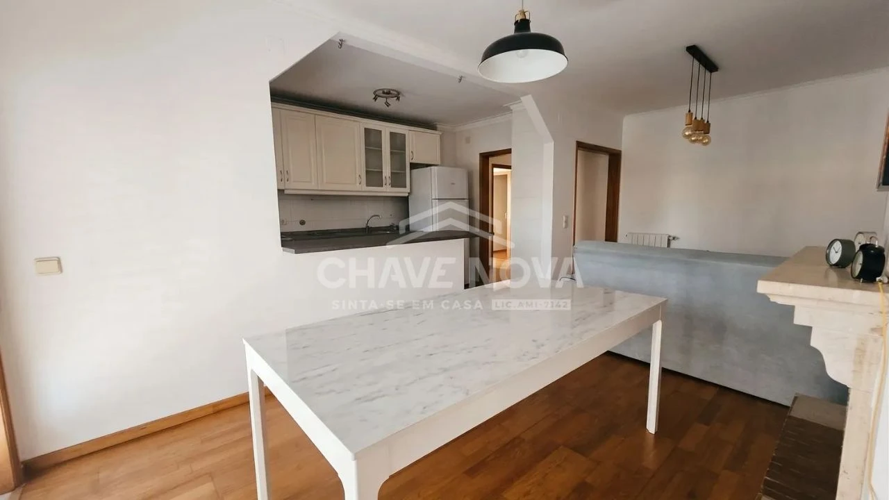 Apartamento T2 para Venda em Vila Nova de Gaia Foto 3