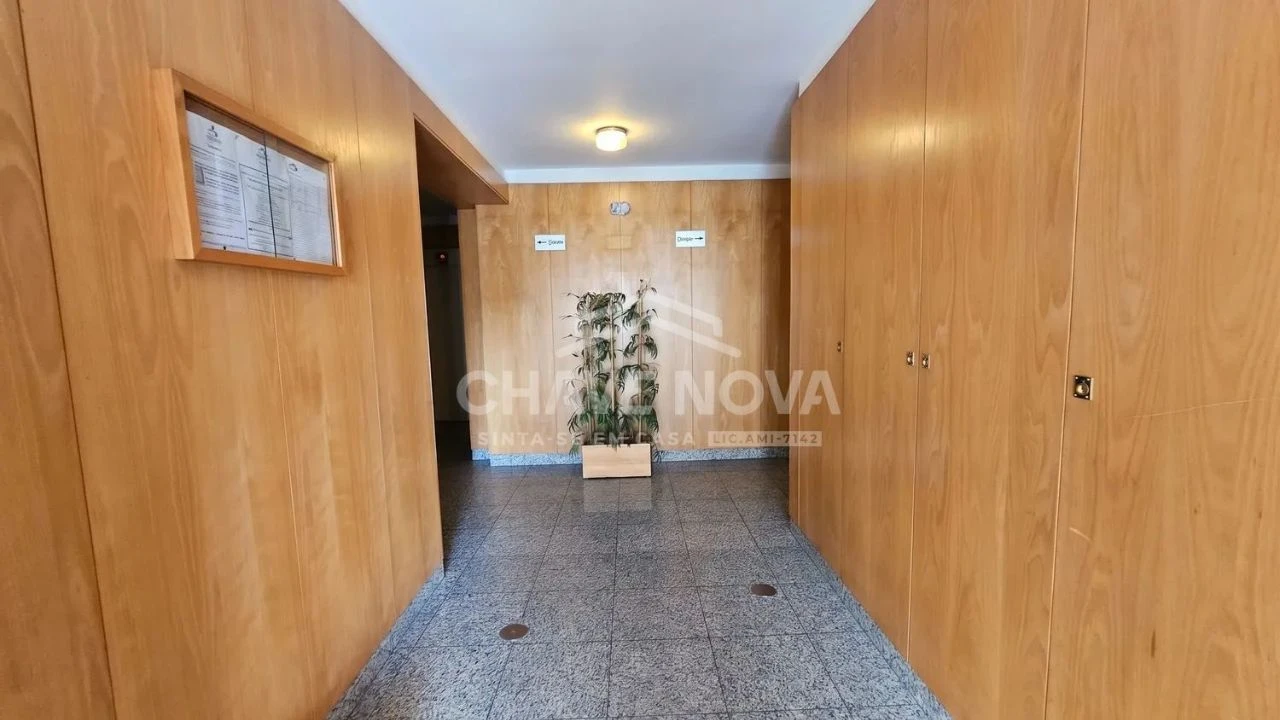 Apartamento T2 para Venda em Vila Nova de Gaia Foto 19