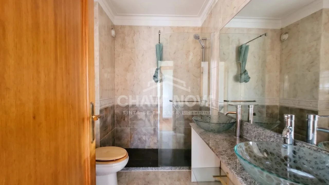 Apartamento T2 para Venda em Vila Nova de Gaia Foto 18