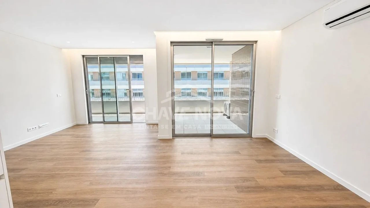 Apartamento T1 para Venda em Maia Foto 12