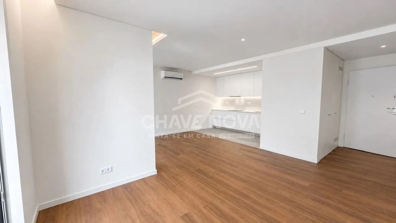Apartamento T1 para Venda em Maia Foto 5