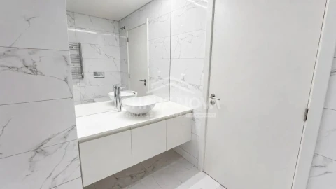 Apartamento T1 para Venda em Maia