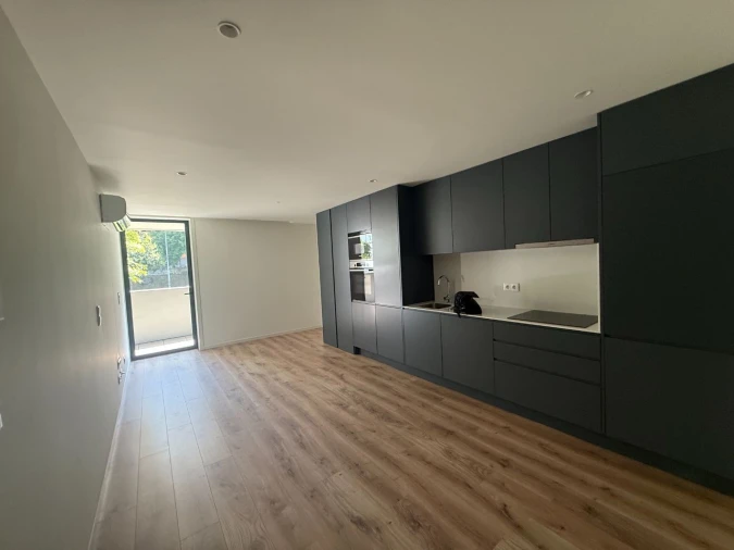 Apartamento T1 para Venda em Paranhos Foto 7