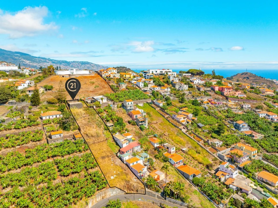 Terreno para Venda em Funchal Foto 7