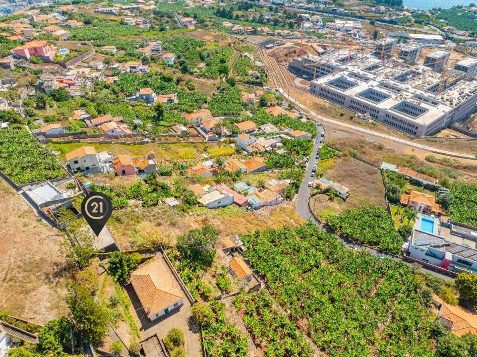 Terreno para Venda em Funchal Foto 8