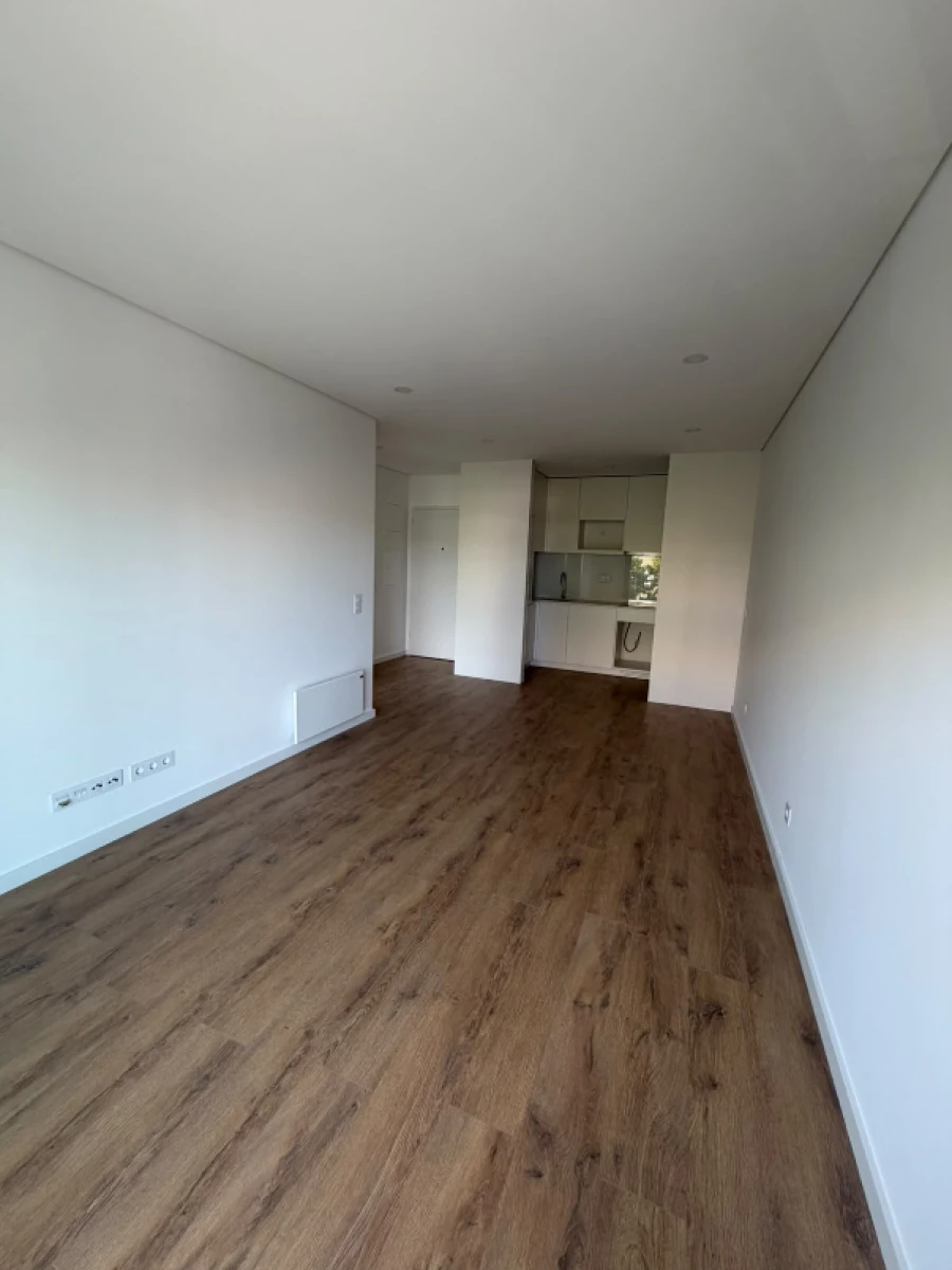 Apartamento T1 para Arrendamento em Maia Foto 6